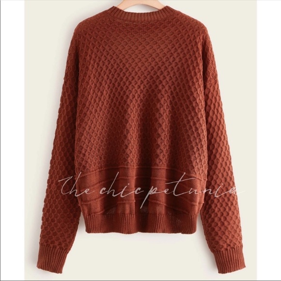 Plus cut out front waffle knit sweater - Picture 2 of 4